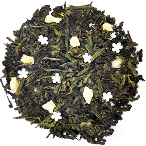 Oolong tea mixed with dried pineapple dice and green tea leaves