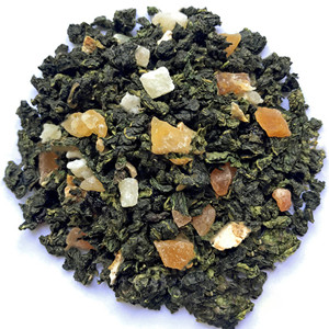 Oolong tea mixed with dried mango dice, dried papaya dice, dried pineapple dice, sweet raisins and dried lemon