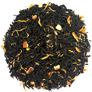 Ceylon black tea leaves mixed with dried orange peel and dried chrysanthemum