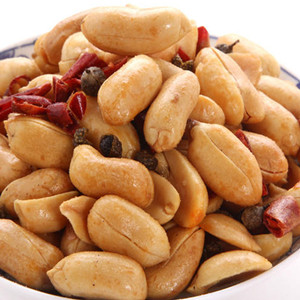Roasted peanut kernel of spicy flavor